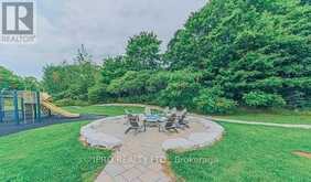 2074/75 - 90 HIGHLAND DRIVE Oro-Medonte