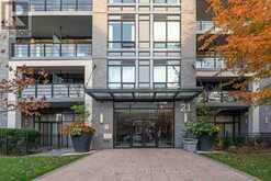 218 - 21 CLAIRTRELL ROAD Toronto