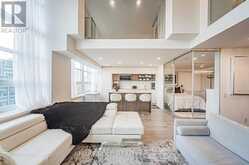 825 - 111 ST CLAIR AVENUE W Toronto