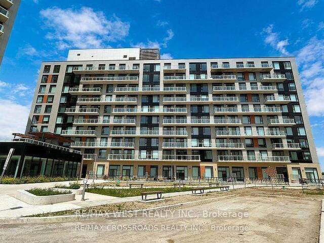 215 - 6 DAVID EYER ROAD Richmond Hill Ontario