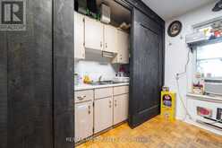 135 OSSINGTON AVENUE Toronto