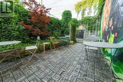 135 OSSINGTON AVENUE Toronto