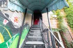 135 OSSINGTON AVENUE Toronto