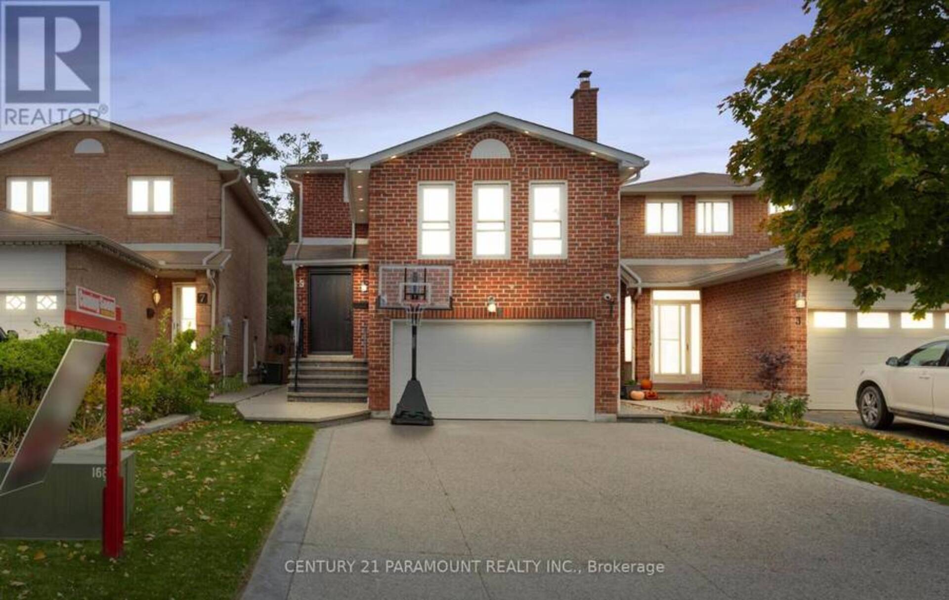 5 CORONA GATE S Brampton