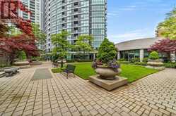 2101 - 28 HARRISON GARDEN BOULEVARD Toronto