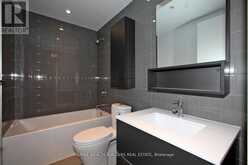 210 - 377 MADISON AVENUE Toronto