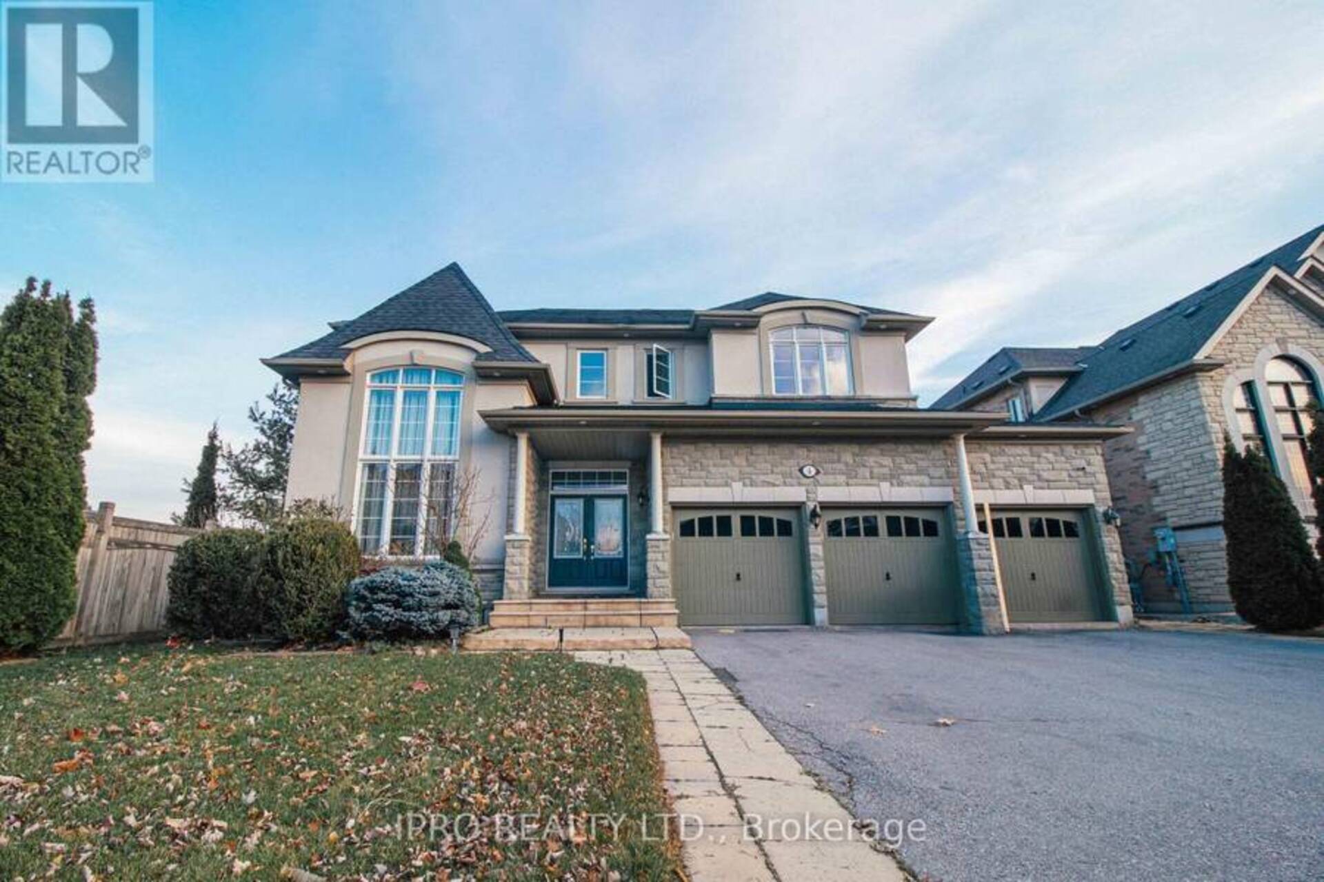 4 QUATRO CRESCENT Brampton