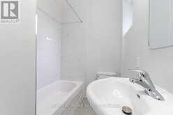 C5 - 33 FLAMBOROUGH DRIVE Toronto