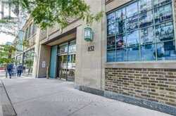 1502 - 832 BAY STREET Toronto