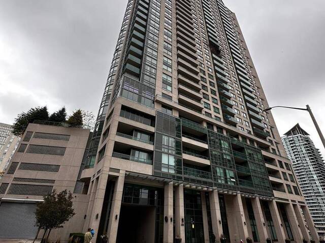 1609 - 208 ENFIELD PLACE Mississauga Ontario