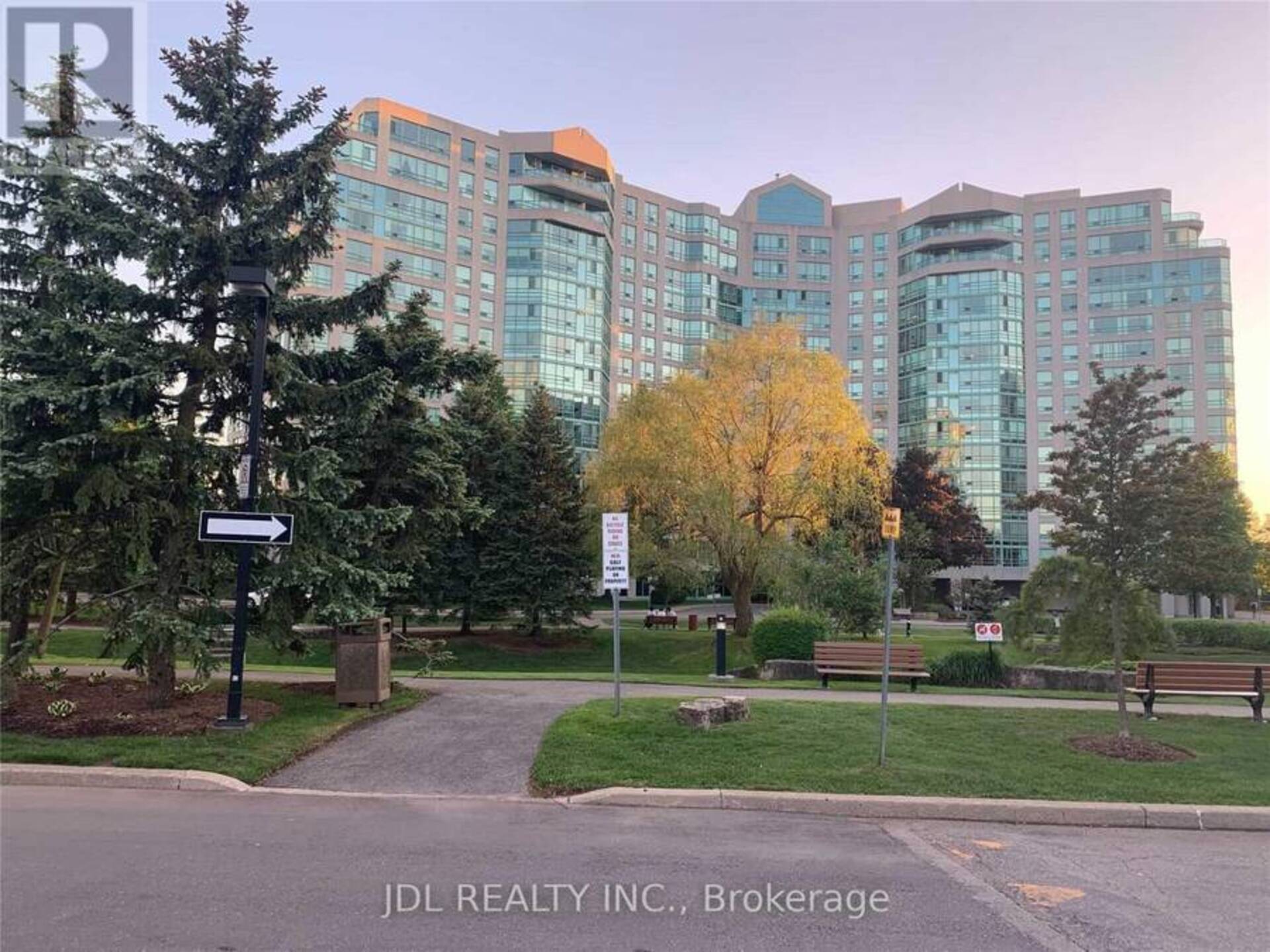 811 - 7805 BAYVIEW AVENUE Markham