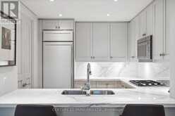 409 - 155 ST CLAIR AVENUE W Toronto