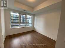 622 - 395 DUNDAS STREET W Oakville