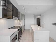 611 - 395 DUNDAS STREET W Oakville