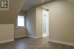 M/2ND - 124 BARRINGTON AVENUE Toronto