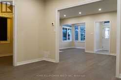 M/2ND - 124 BARRINGTON AVENUE Toronto