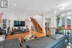 2C BEXLEY CRESCENT Toronto