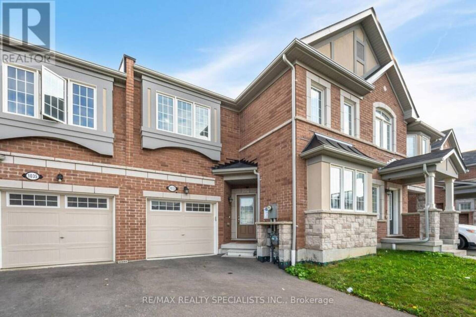 1033 CAMEO STREET Pickering