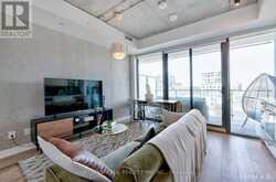 802 - 458 RICHMOND STREET W Toronto