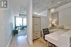 802 - 458 RICHMOND STREET W Toronto