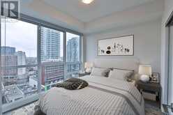 1704 - 30 ROEHAMPTON AVENUE Toronto