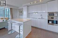 3906 - 955 BAY STREET Toronto