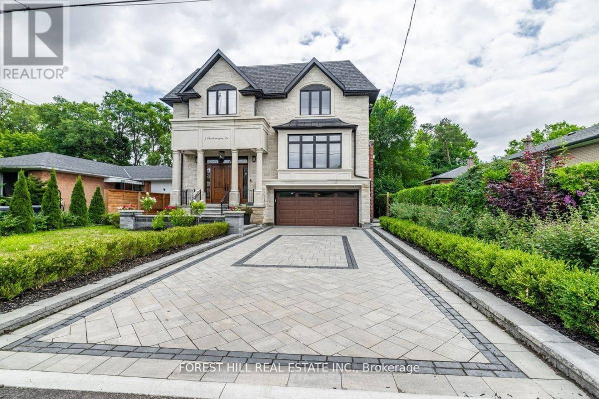 5 CHARLEMAGNE DRIVE Toronto