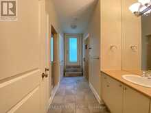 8 CRETE COURT Toronto