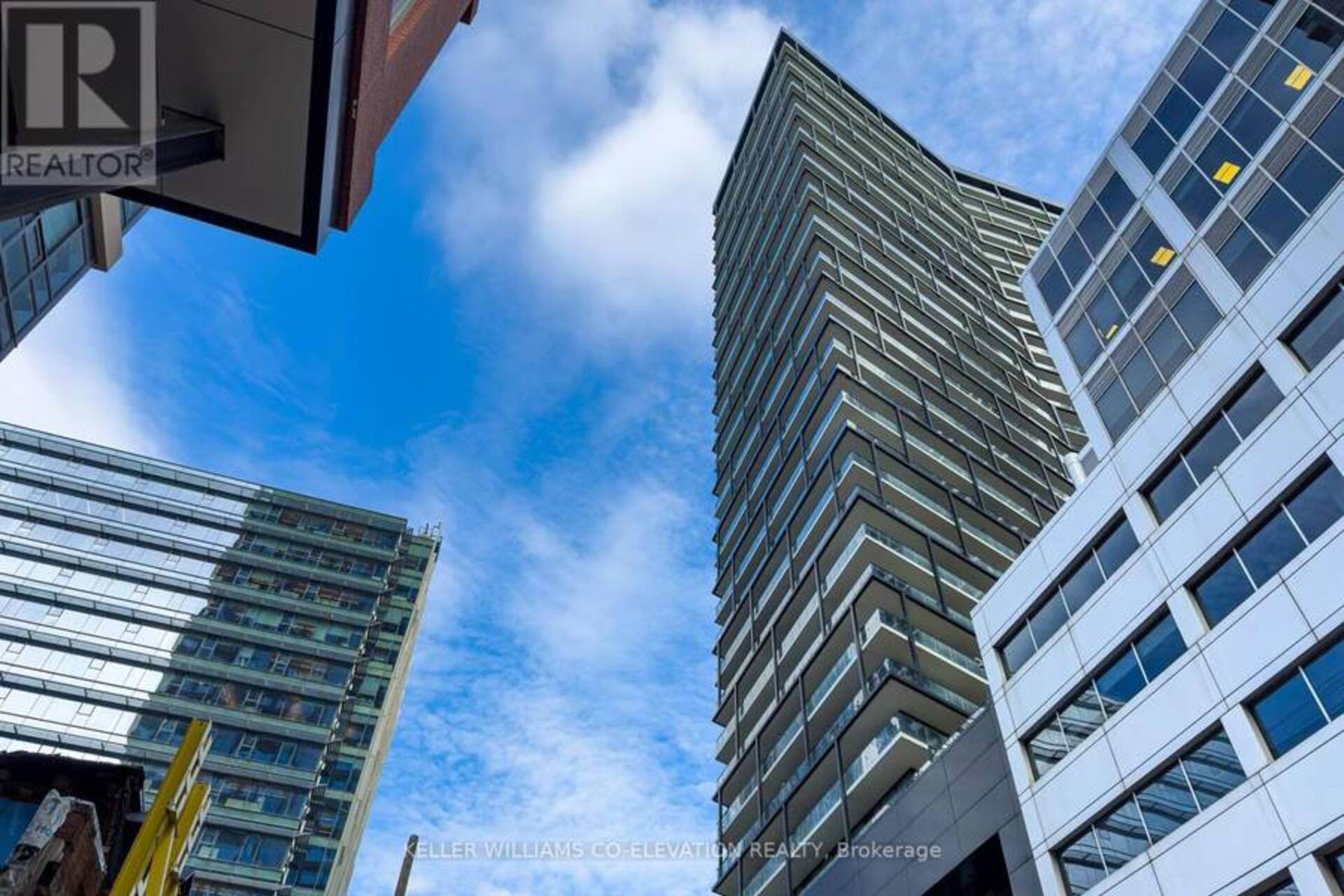 2712 - 125 PETER STREET Toronto