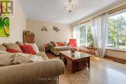 72 CHARLTON BOULEVARD Toronto