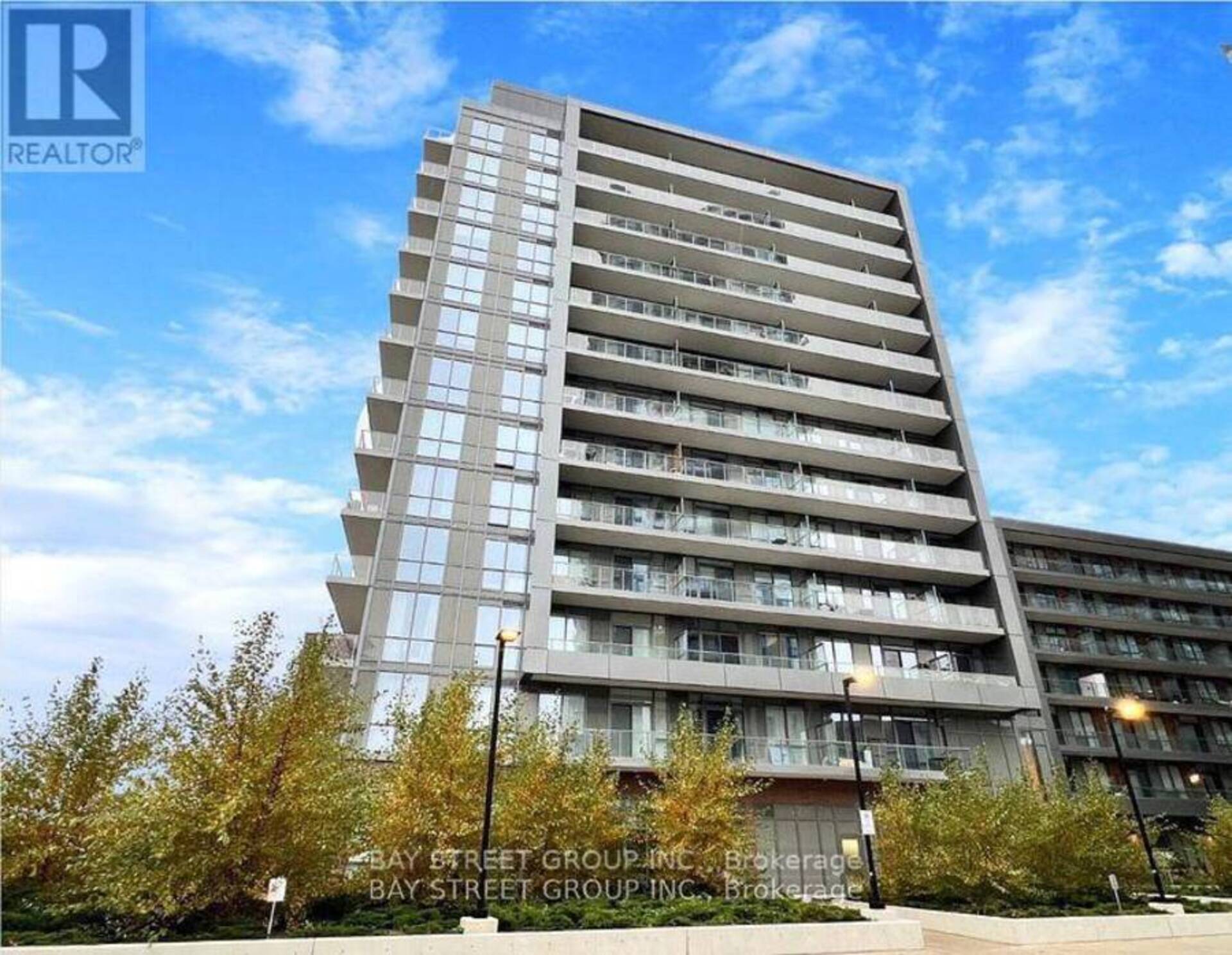 209 - 36 FOREST MANOR Toronto