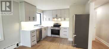 6 - 83 ALBERT AVENUE Toronto