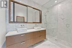 1110 - 455 WELLINGTON STREET W Toronto