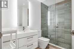 610 - 1 YORKVILLE AVENUE Toronto