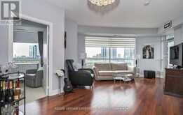 623 - 135 VILLAGE GREEN SQUARE Toronto