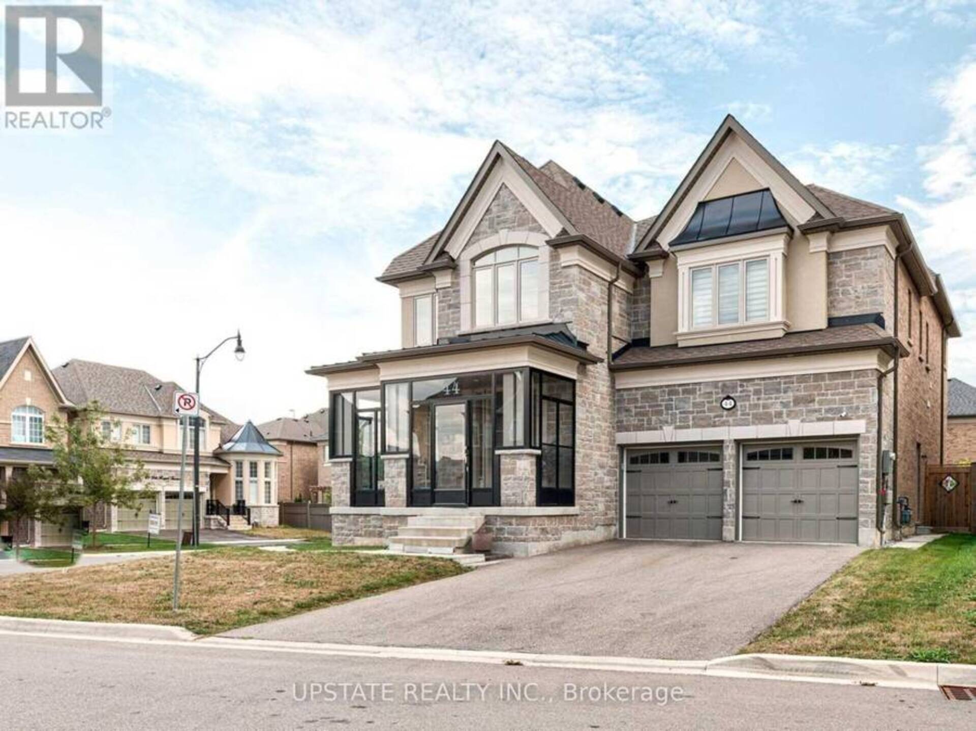 44 ISLE ROYAL TERRACE Brampton