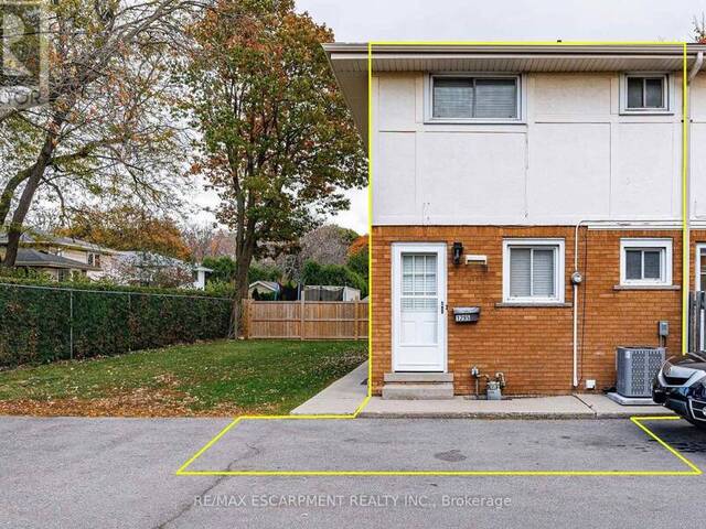 1295 FENNELL AVENUE E Hamilton Ontario