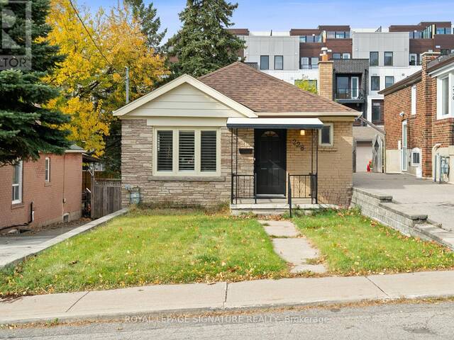 228 WESTVIEW BOULEVARD Toronto Ontario