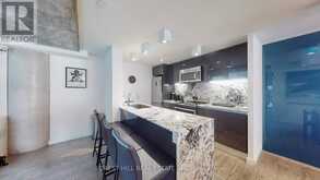 415 - 111 BATHURST STREET Toronto