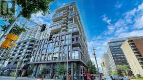 415 - 111 BATHURST STREET Toronto