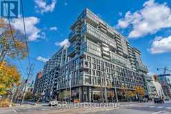 719 - 111 BATHURST STREET Toronto