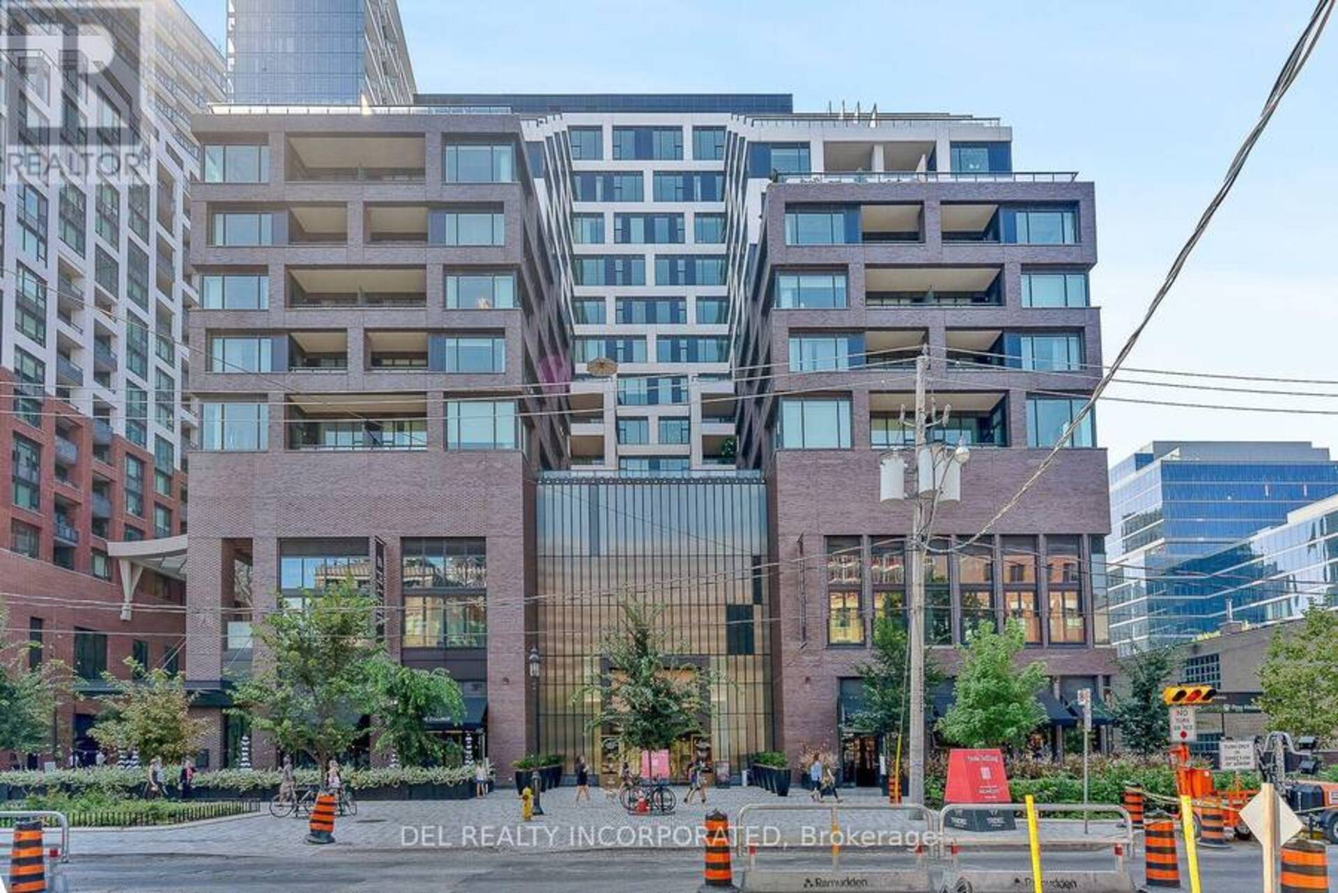 1110 - 455 WELLINGTON STREET W Toronto