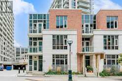 TH #6 - 86 SLOPING SKY MEWS Toronto