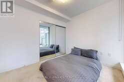 612 - 11 WELLESLEY STREET W Toronto