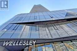 612 - 11 WELLESLEY STREET W Toronto