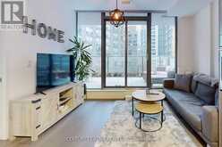 612 - 11 WELLESLEY STREET W Toronto