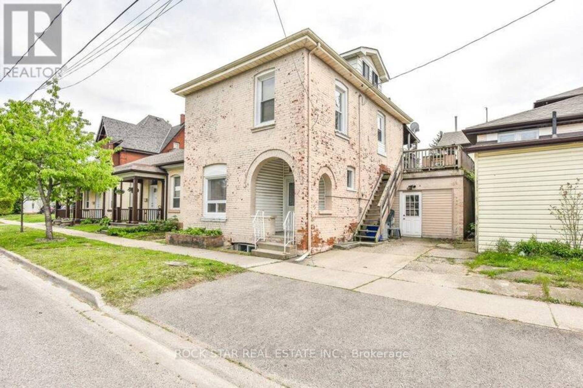 165 NELSON STREET Brantford