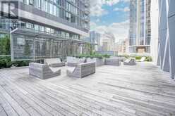 812 - 1 YORKVILLE AVENUE Toronto