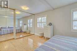 18 - 18 OAKEN GATE WAY Toronto