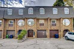 18 - 18 OAKEN GATE WAY Toronto